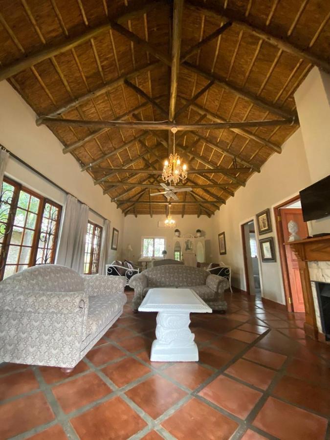 Arcadia Luxury Guesthouse Kroonstad Extérieur photo