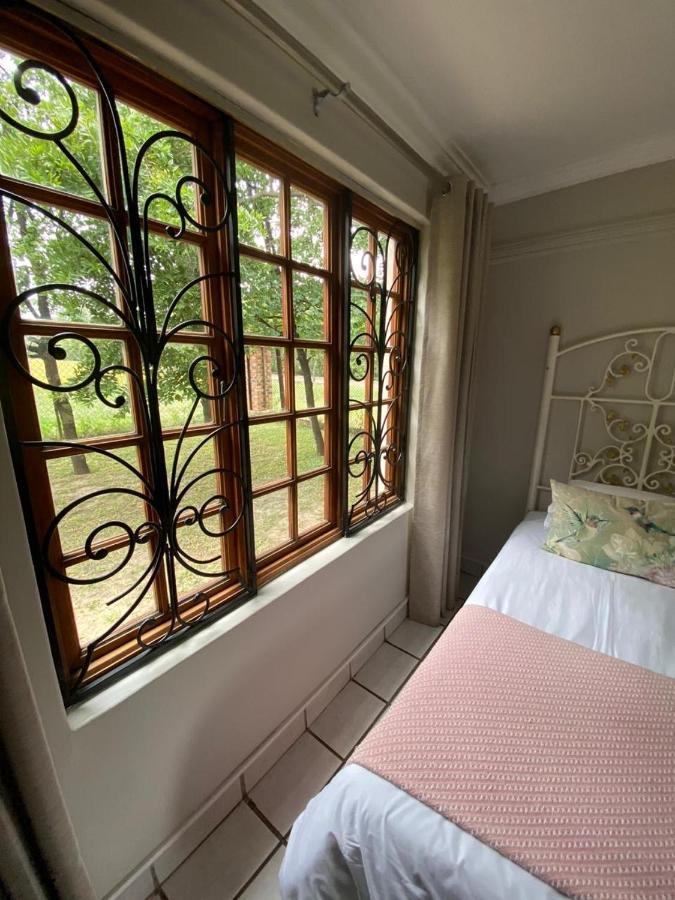 Arcadia Luxury Guesthouse Kroonstad Extérieur photo